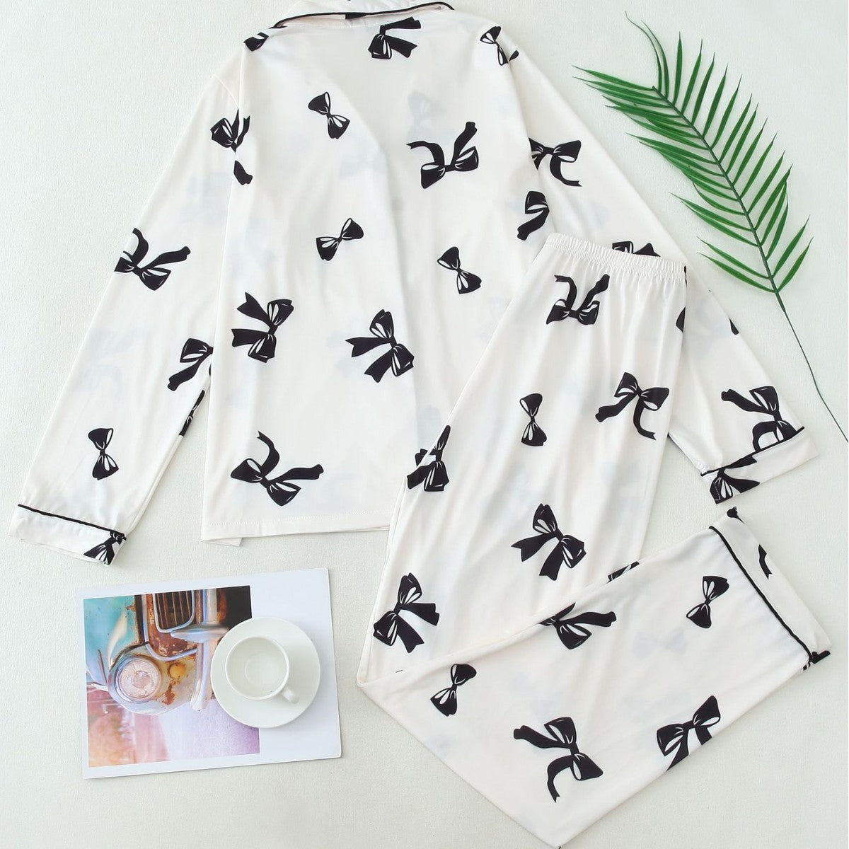 MERIDAâ„¢ - Comfy Long Sleeve Top and Pajama Set